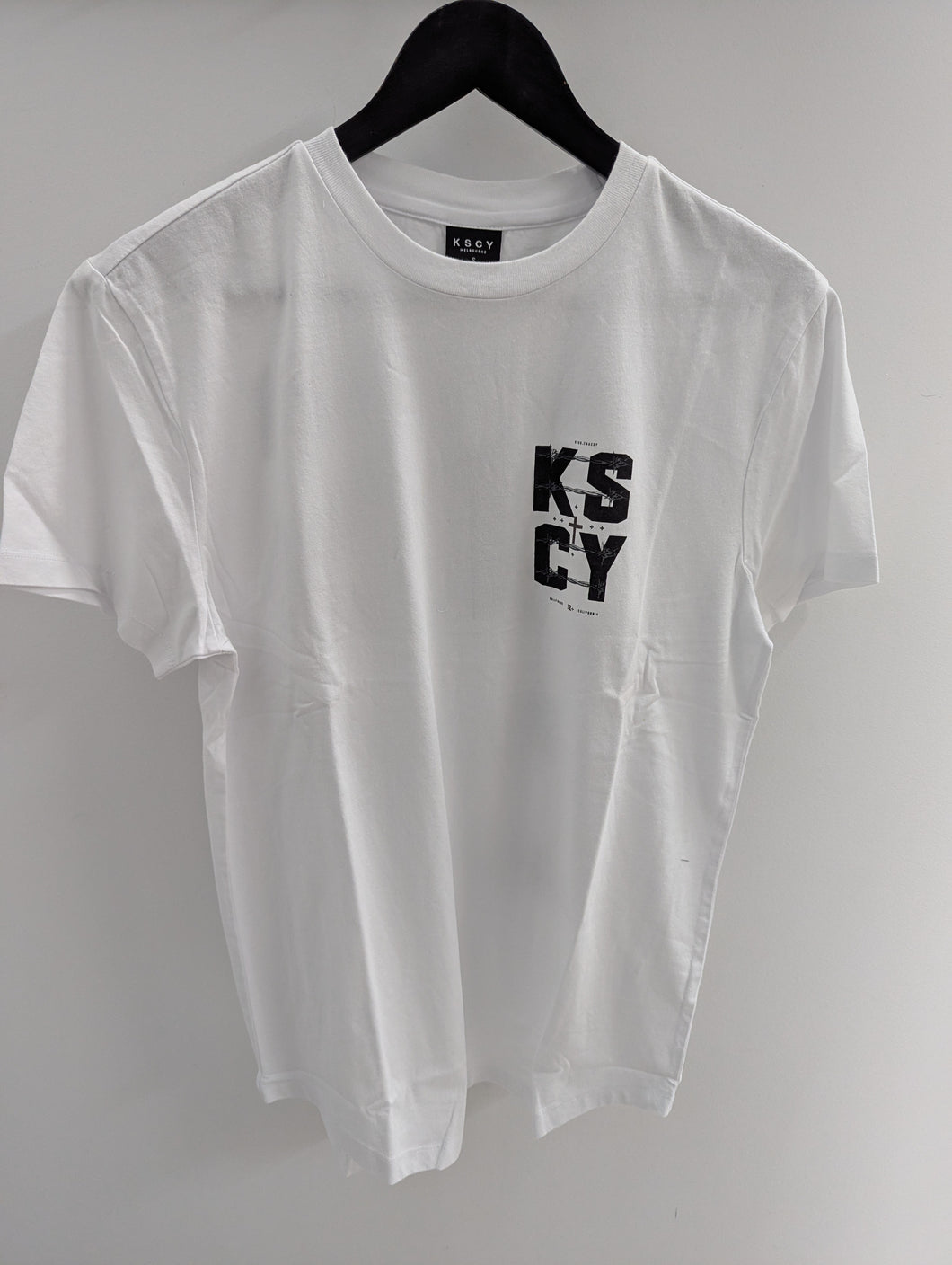 KSCY Fenced Dual Curved Tee Optical White