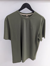 Load image into Gallery viewer, James Harper Tee Shirt Kale