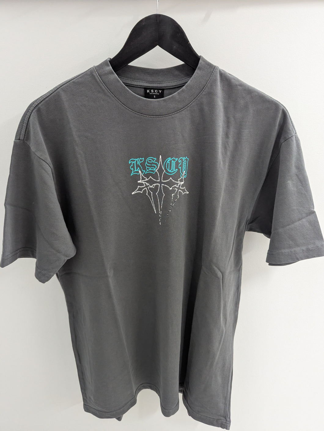 KSCY Anti Hero Box Fit Tee Pigment Charcoal